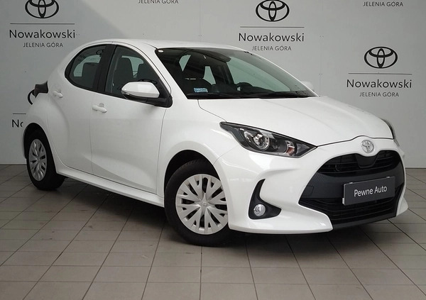 Toyota Yaris cena 66500 przebieg: 62395, rok produkcji 2021 z Brzeg małe 352